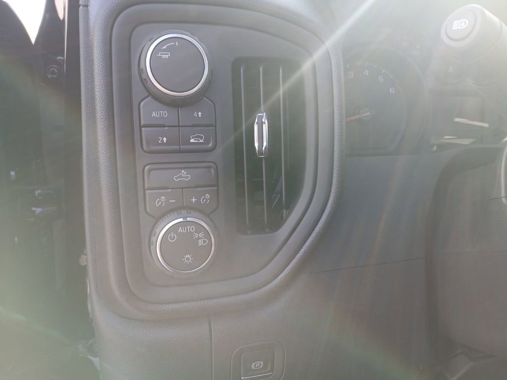 New 2026 Chevrolet Silverado 1500 W/T image 43