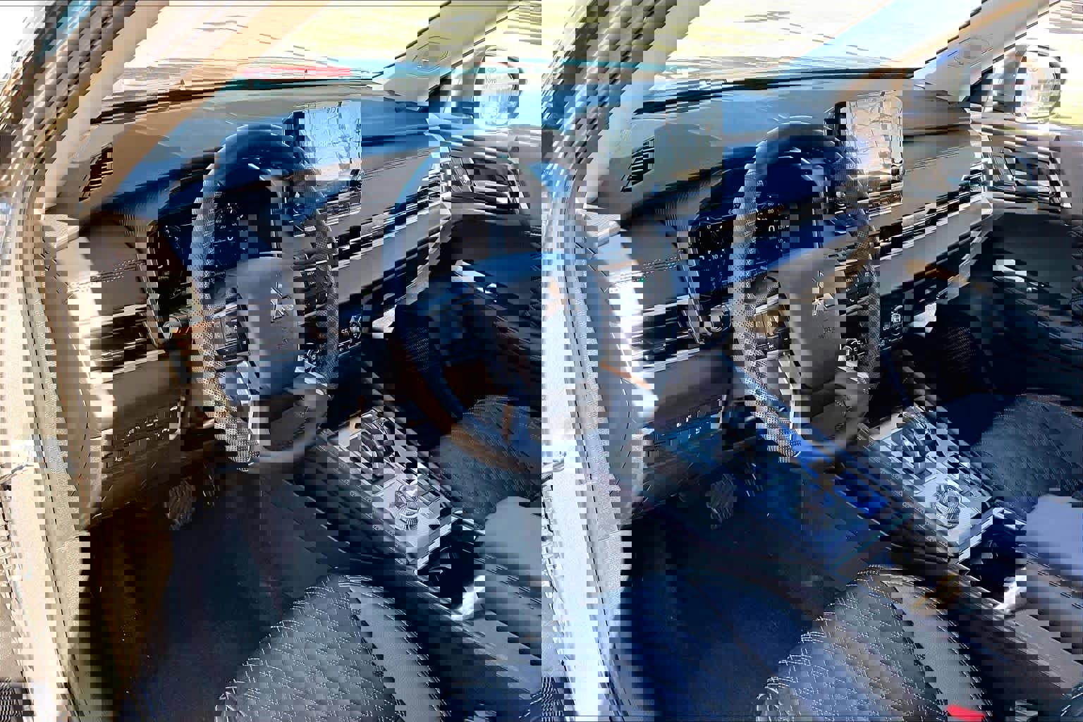 Used 2023 Mitsubishi Outlander SEL image 34