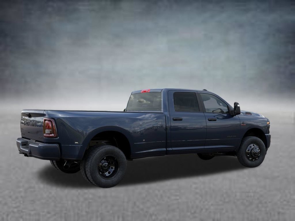 New 2026 RAM 3500 Big Horn AWD/4WD image 4