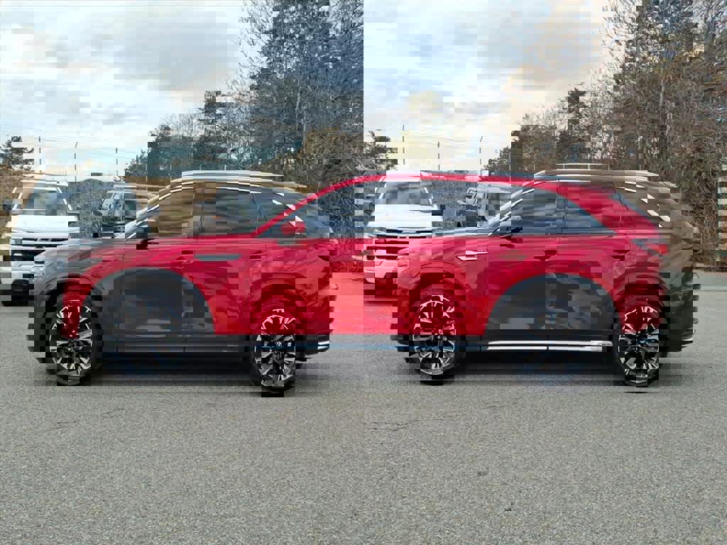 Used 2024 MAZDA CX-90 Plug-In Hybrid w/ Premium Pkg image 2