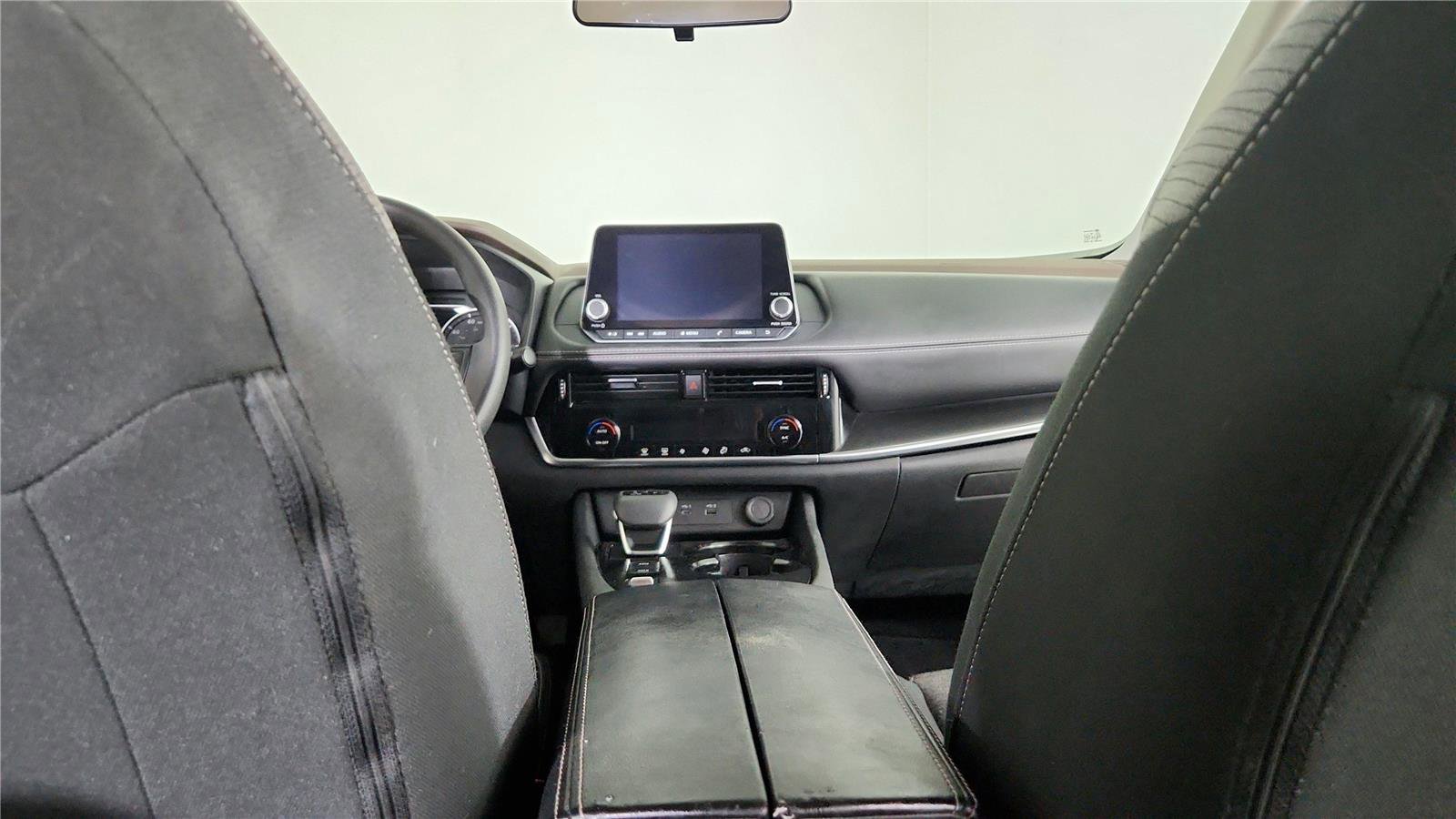 Used 2023 Nissan Rogue SV FWD image 13