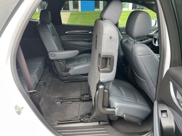 Used 2024 Buick Enclave Premium FWD image 17