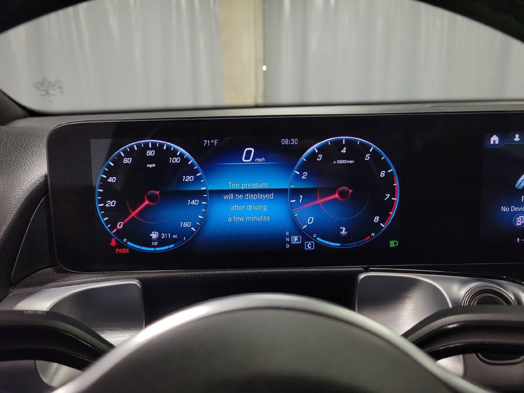 Used 2022 Mercedes-Benz GLB 250 4MATIC image 15