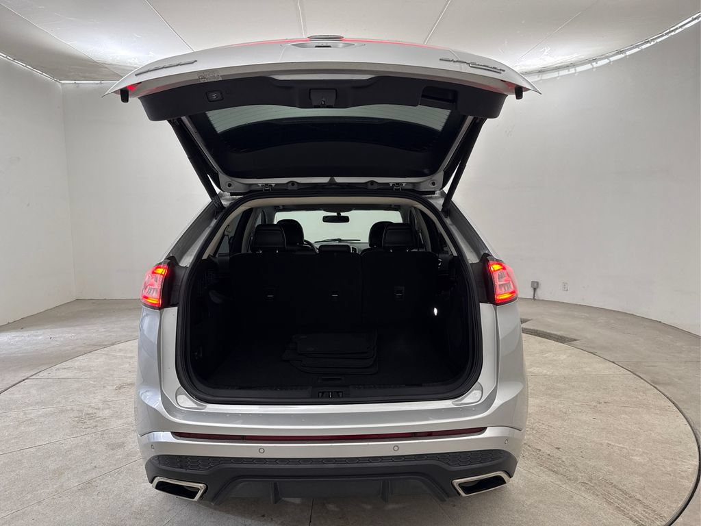 Used 2018 Ford Edge Sport w/ Technology Package AWD/4WD image 27