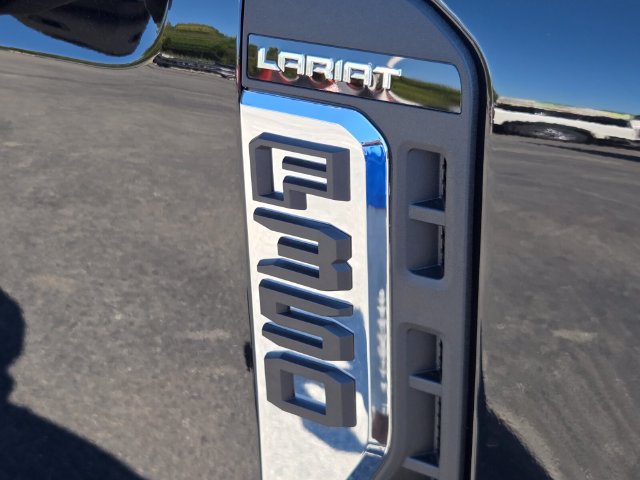 New 2027 Ford F350 Lariat w/ Camper Package RWD image 13