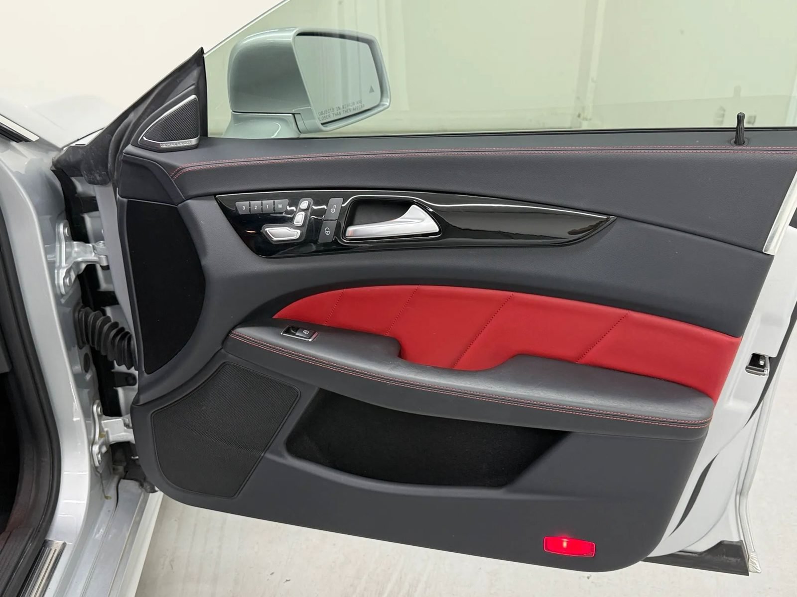 Used 2015 Mercedes-Benz CLS 400 image 32