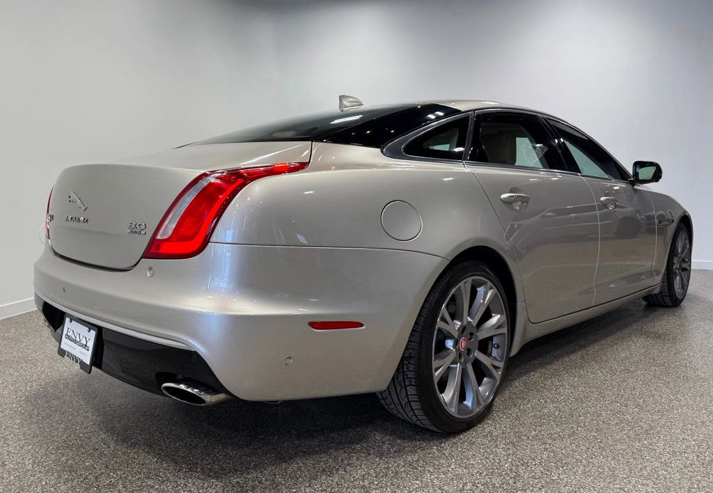 Used 2017 Jaguar XJ L Portfolio image 23