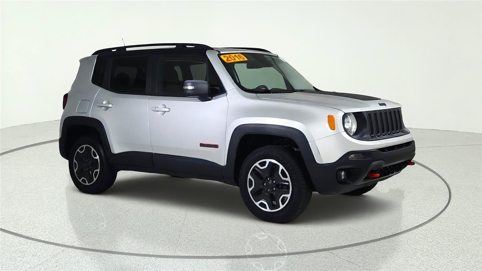 Used 2016 Jeep Renegade Trailhawk AWD/4WD image 8