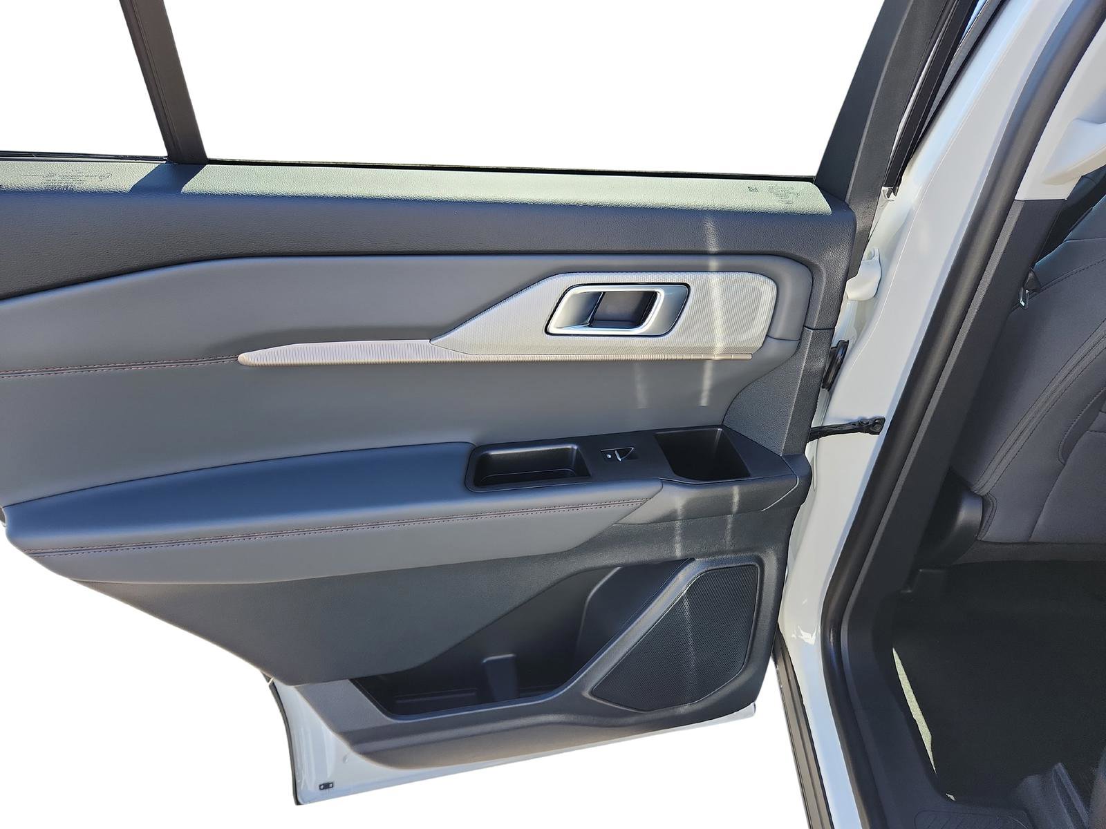 New 2026 Ford Explorer Active image 25