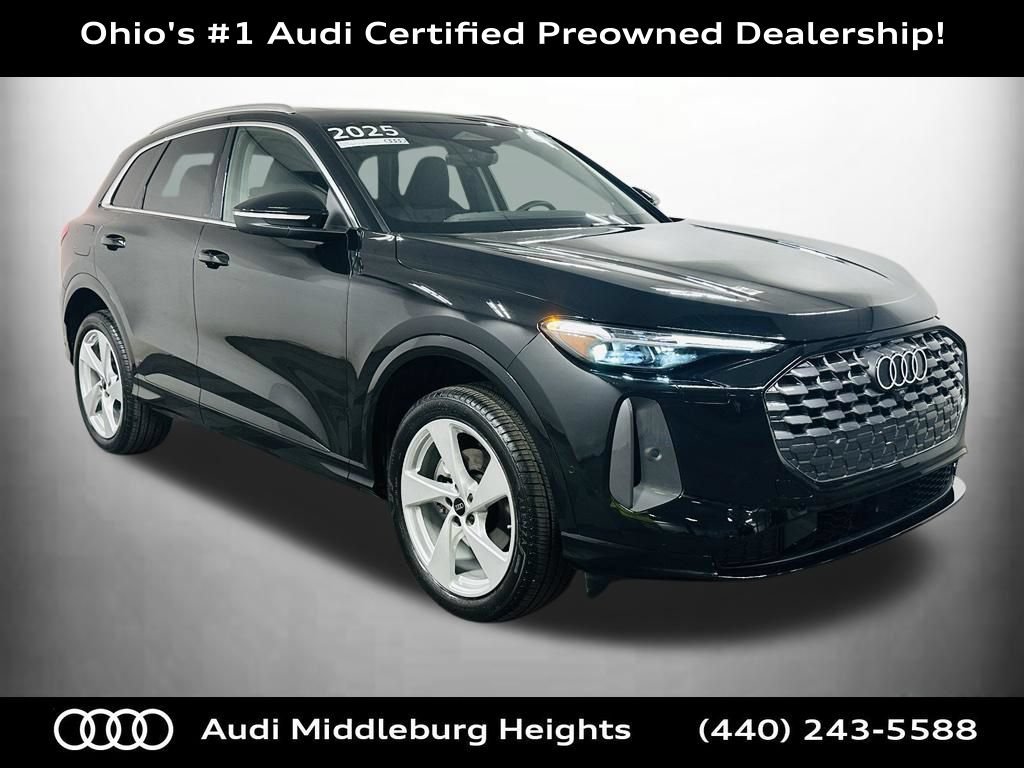 Certified 2025 Audi Q5 Premium Plus w/ Premium Plus AWD/4WD image 1