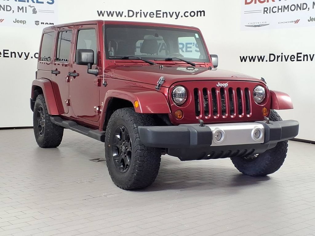 Used 2012 Jeep Wrangler Unlimited Sahara w/ Trailer Tow Group AWD/4WD image 3