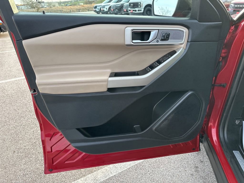 Used 2020 Ford Explorer Limited image 10
