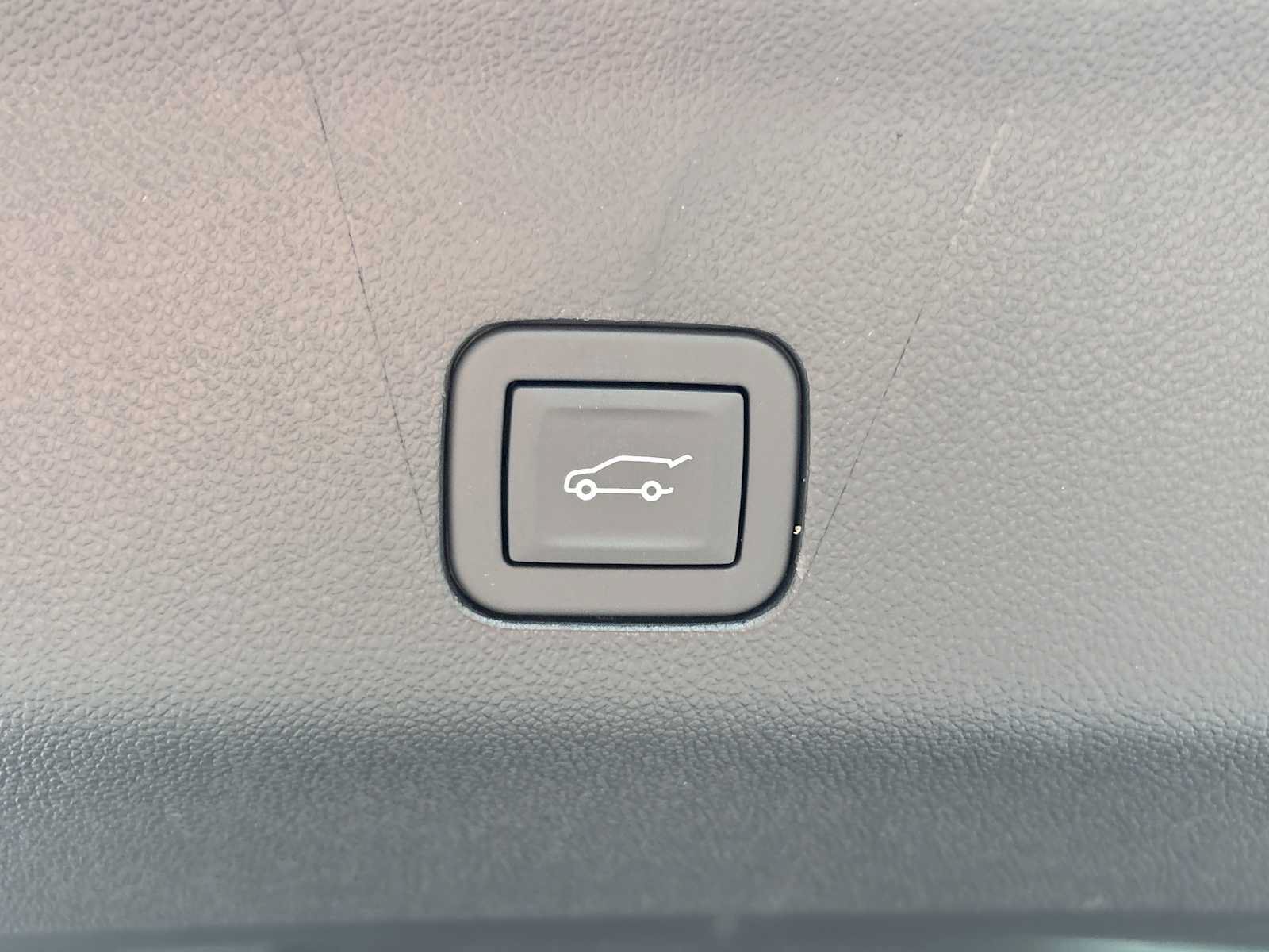New 2026 GMC Yukon Denali Ultimate AWD/4WD image 24