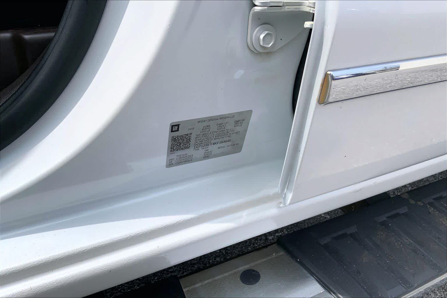 Used 2019 GMC Sierra 2500 Denali w/ Duramax Plus Package AWD/4WD image 32