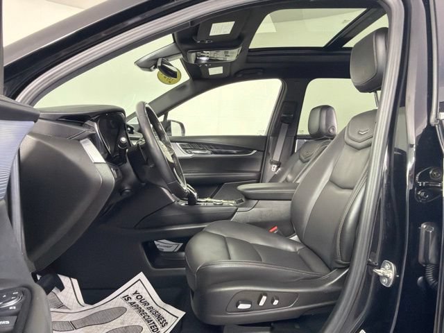 Used 2024 Cadillac XT6 Premium Luxury w/ LPO, Floor Liner Package FWD image 16
