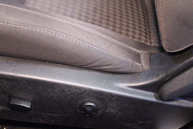 Used 2019 Dodge Challenger R/T w/ Blacktop Package image 17