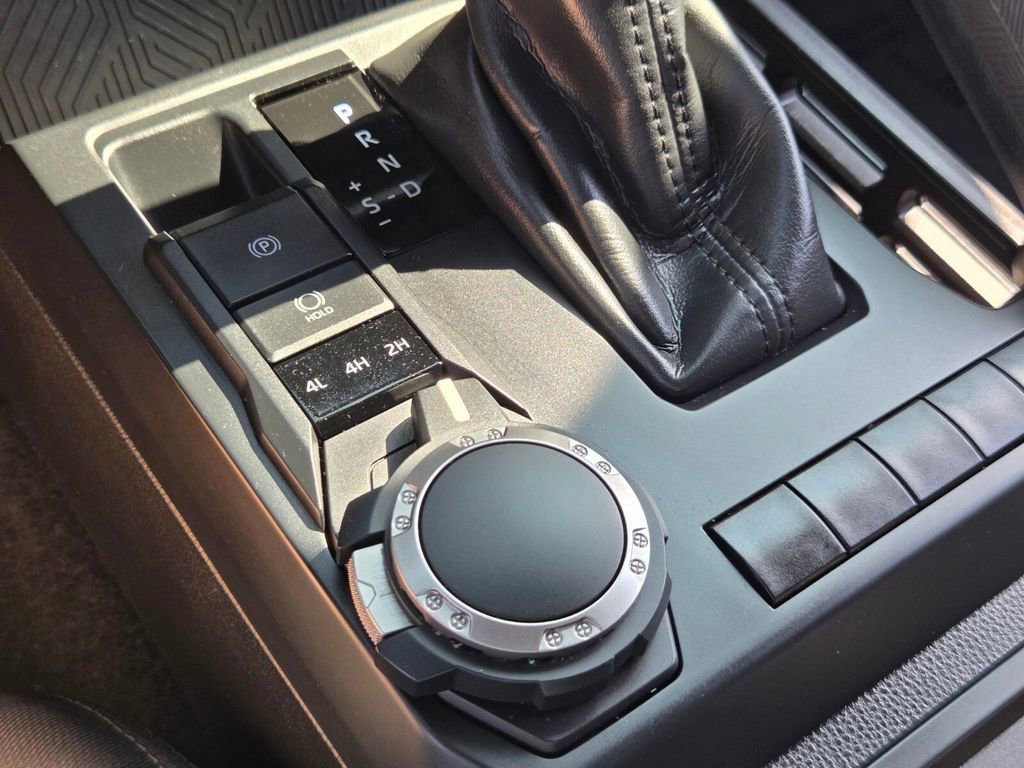 Used 2025 Toyota Tacoma SR image 19