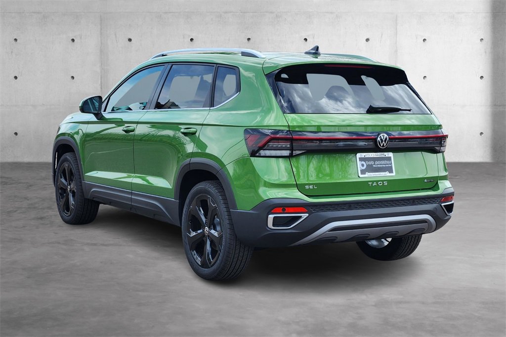 New 2025 Volkswagen Taos SEL image 5
