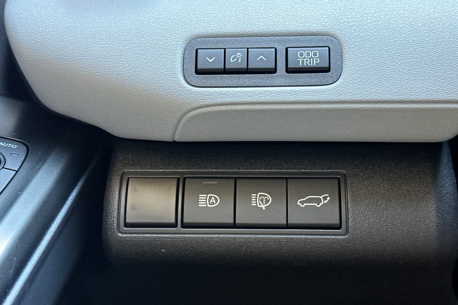 New 2026 Subaru Uncharted AWD image 30