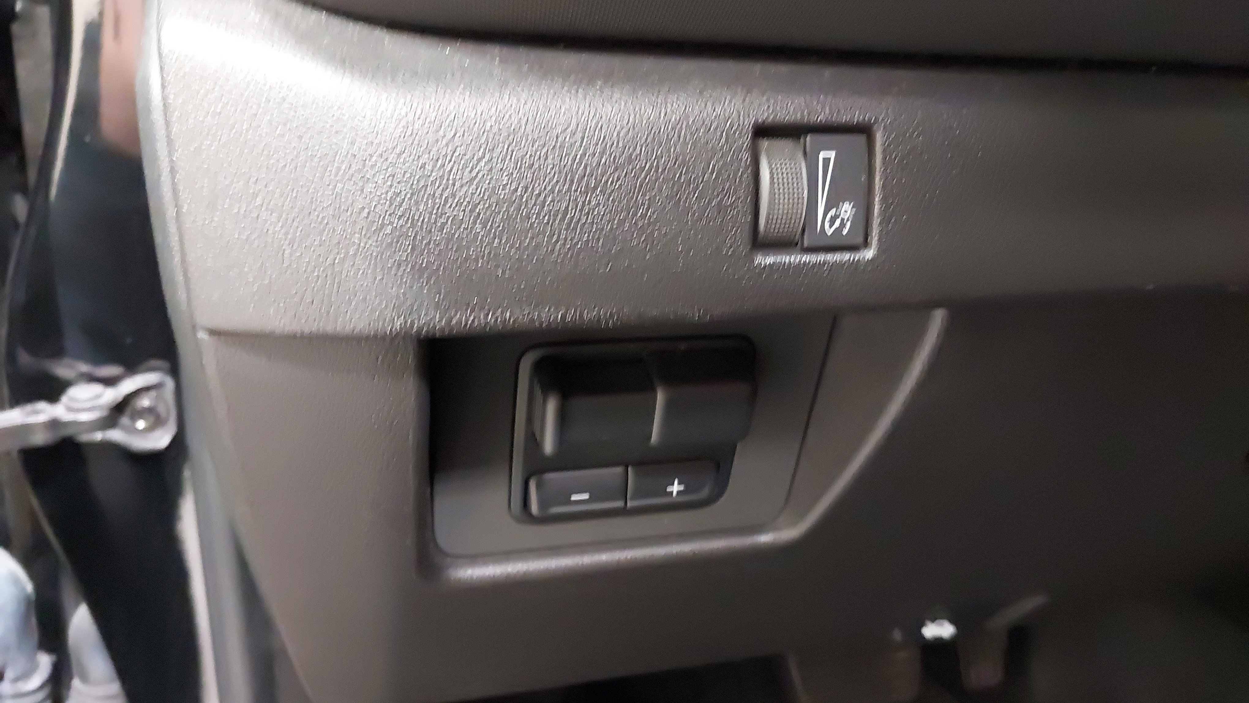 Used 2023 Chevrolet Colorado Z71 w/ Z71 Convenience Package 2 image 31