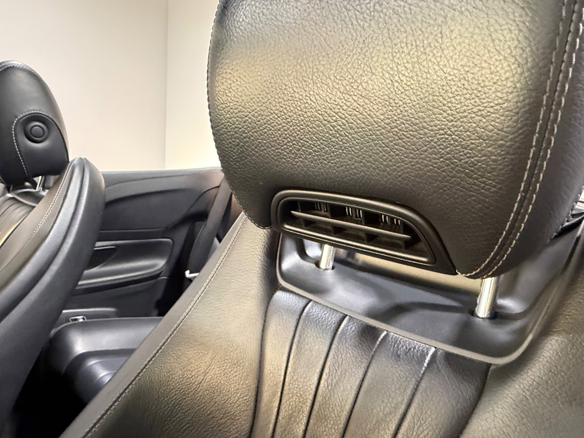 Used 2018 Mercedes-Benz E 400 4MATIC Cabriolet image 36