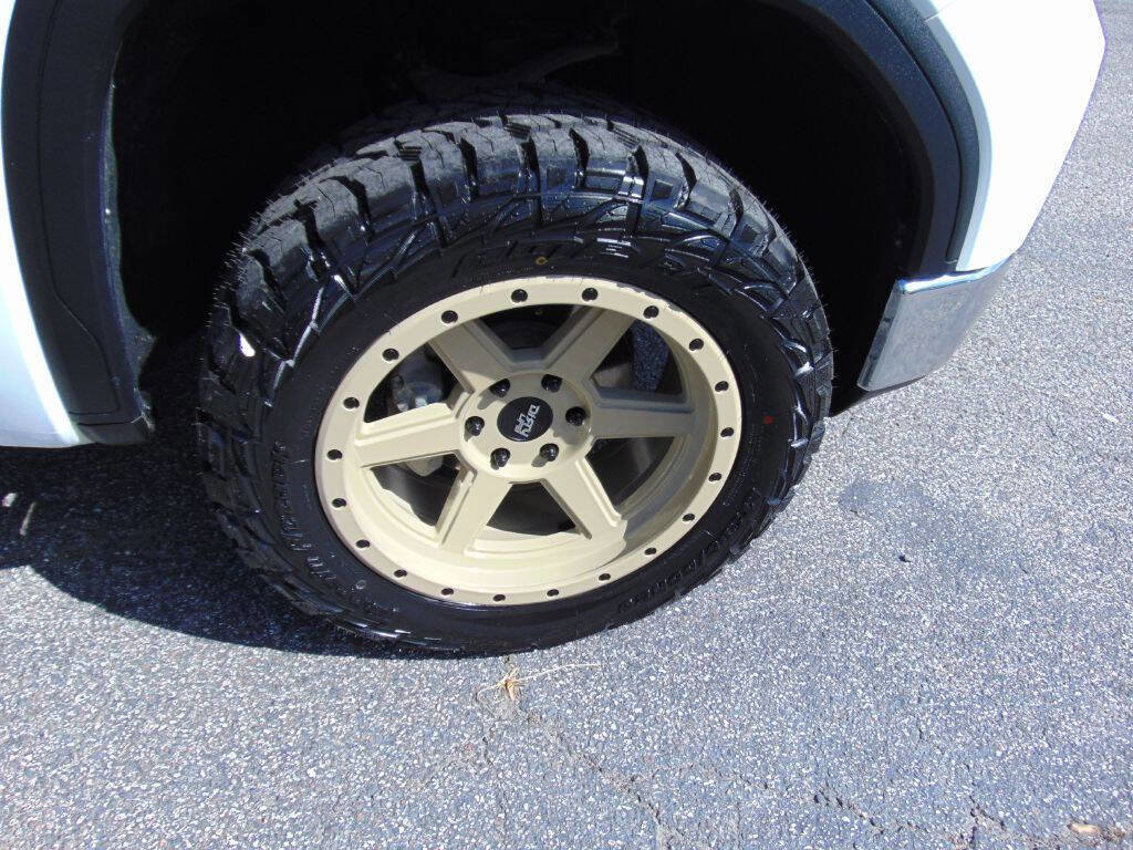 Used 2020 GMC Sierra 1500 4x4 Double Cab w/ Convenience Package image 18