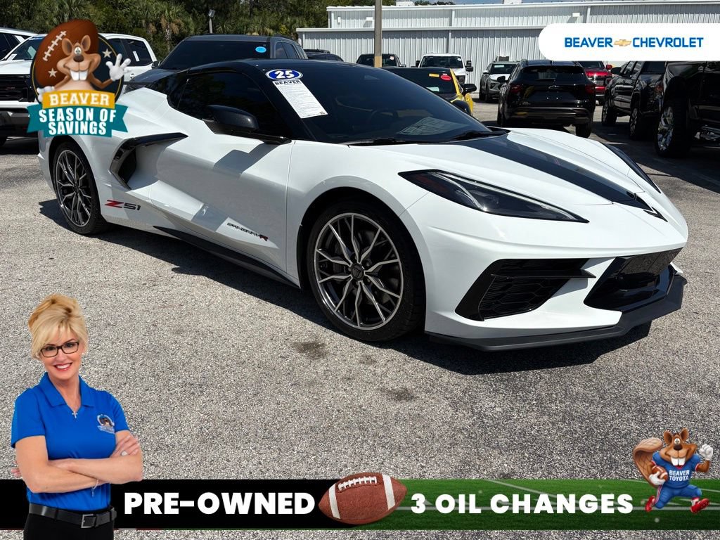 Used 2025 Chevrolet Corvette Stingray Premium Conv w/ Z51 Performance Package RWD image 9