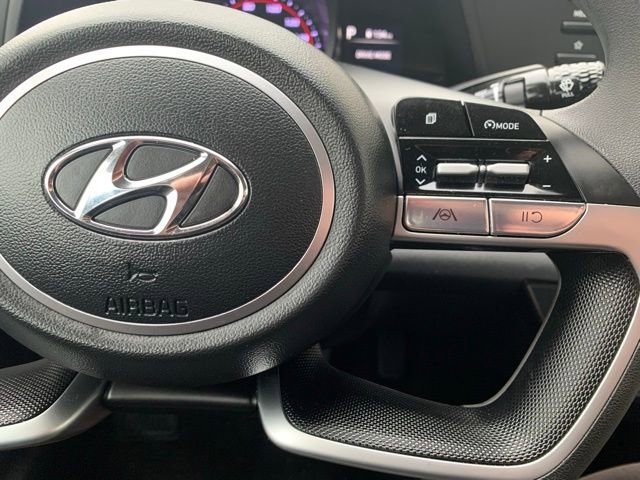 Used 2023 Hyundai Elantra SEL image 7