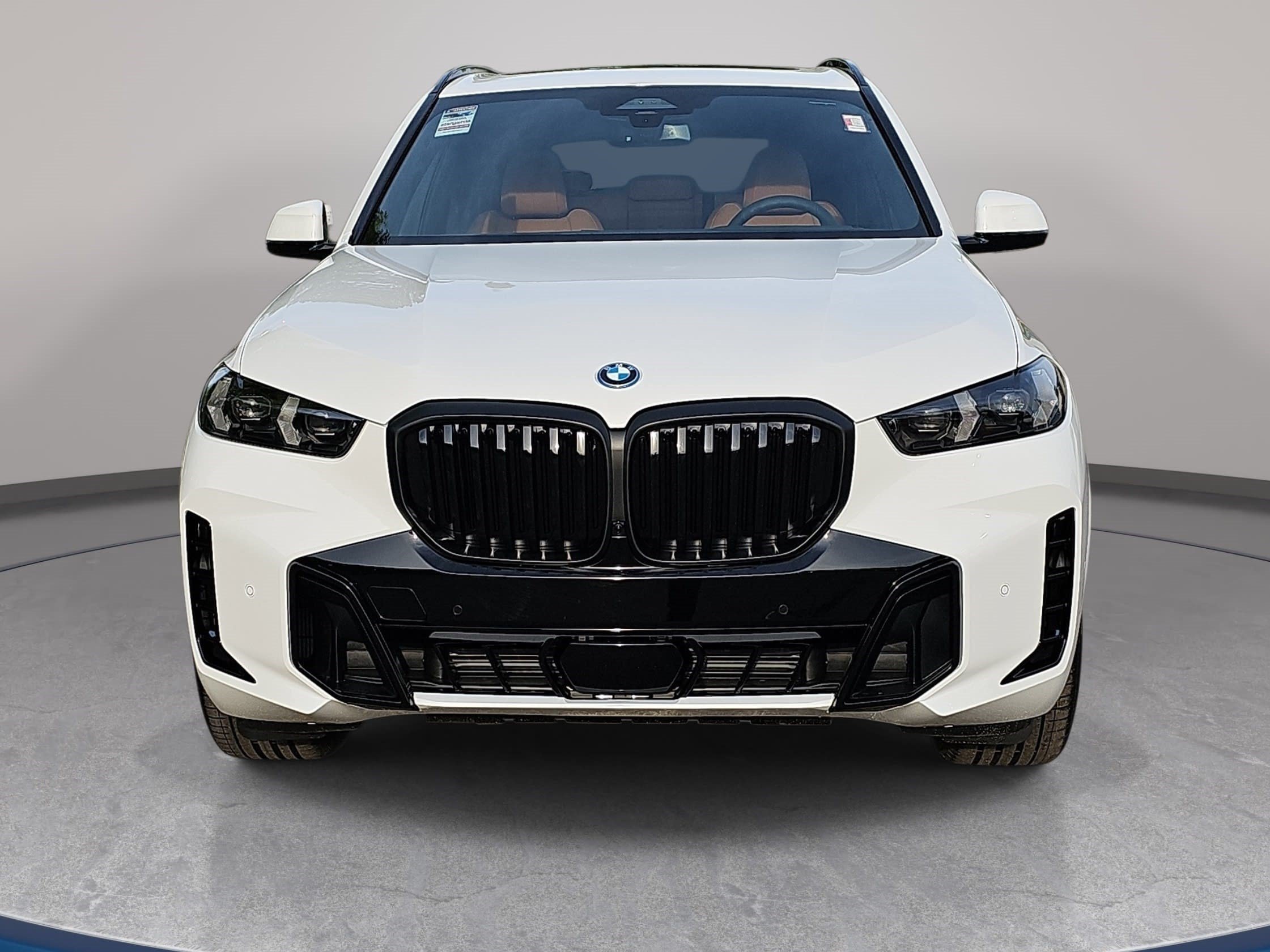 New 2026 BMW X5 xDrive50e w/ M Sport Package AWD/4WD image 2