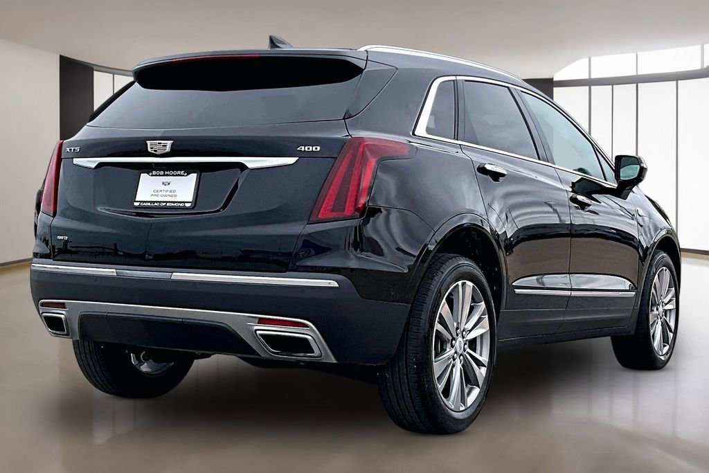 Used 2023 Cadillac XT5 Premium Luxury w/ Technology Package AWD/4WD image 2