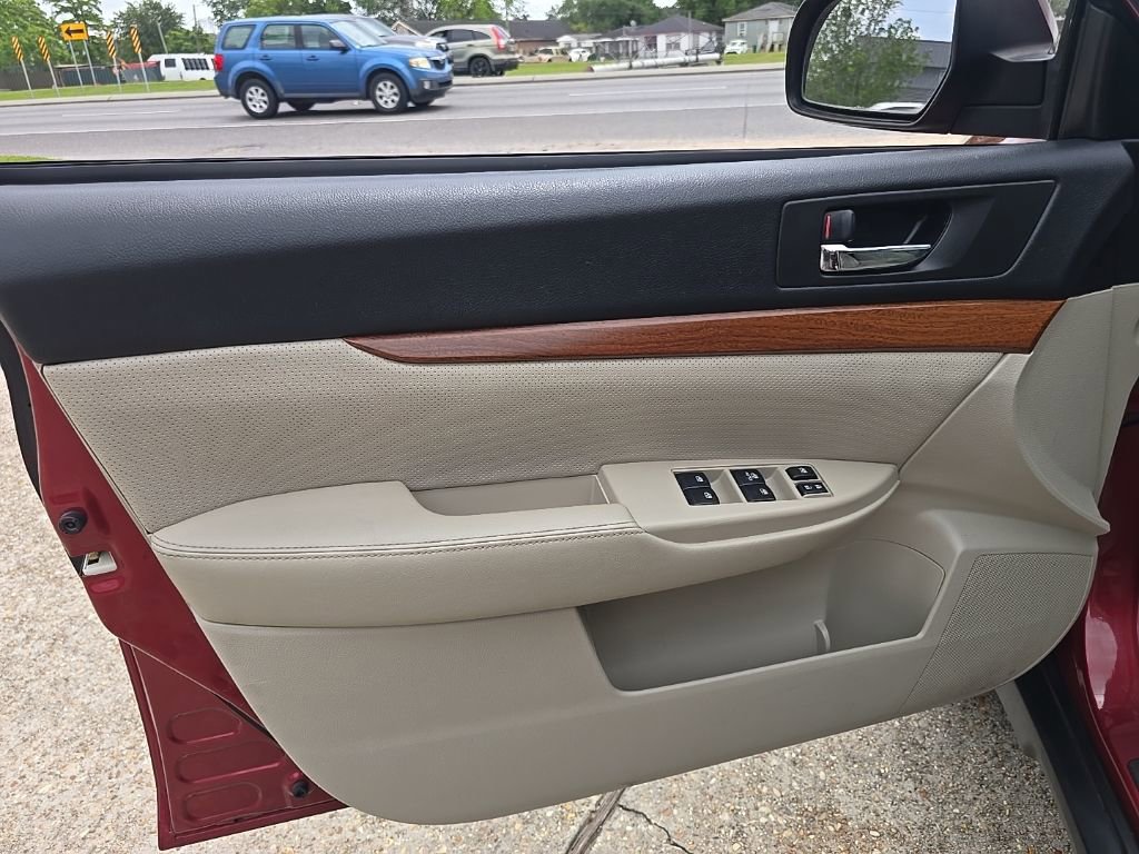 Used 2013 Subaru Outback 3.6R Limited image 35