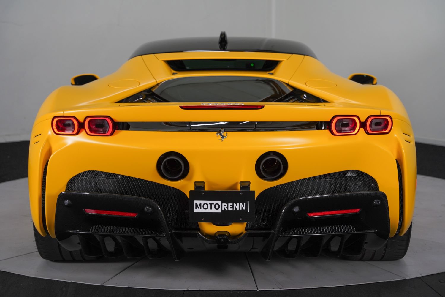 Used 2023 Ferrari SF90 Stradale AWD/4WD image 8
