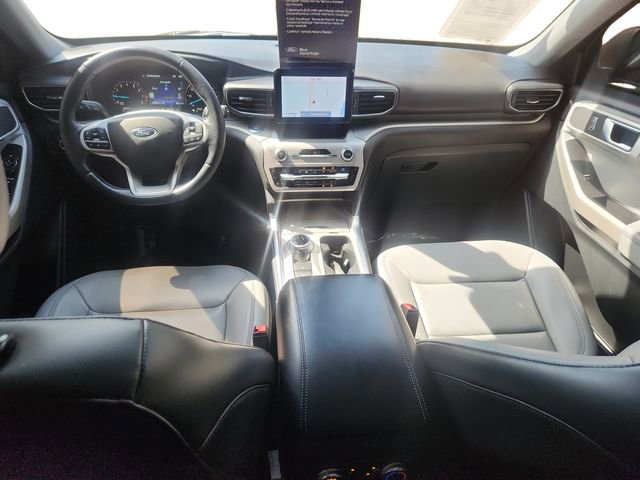 Certified 2021 Ford Explorer XLT w/ Equipment Group 202A image 12