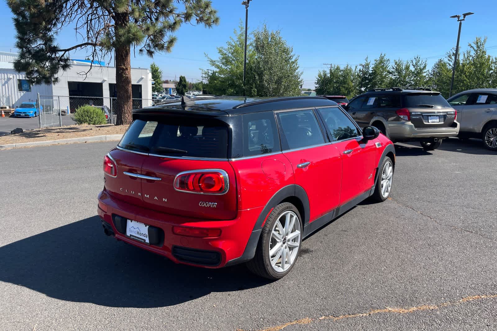 Used 2017 MINI Cooper Clubman ALL4 AWD/4WD image 5