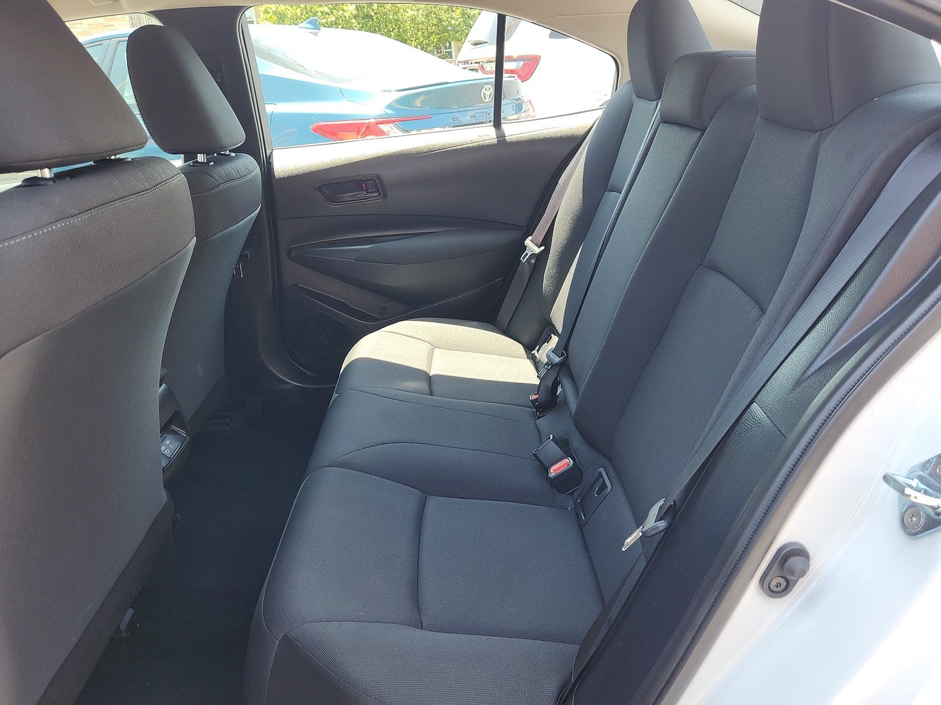 Certified 2025 Toyota Corolla LE FWD image 23