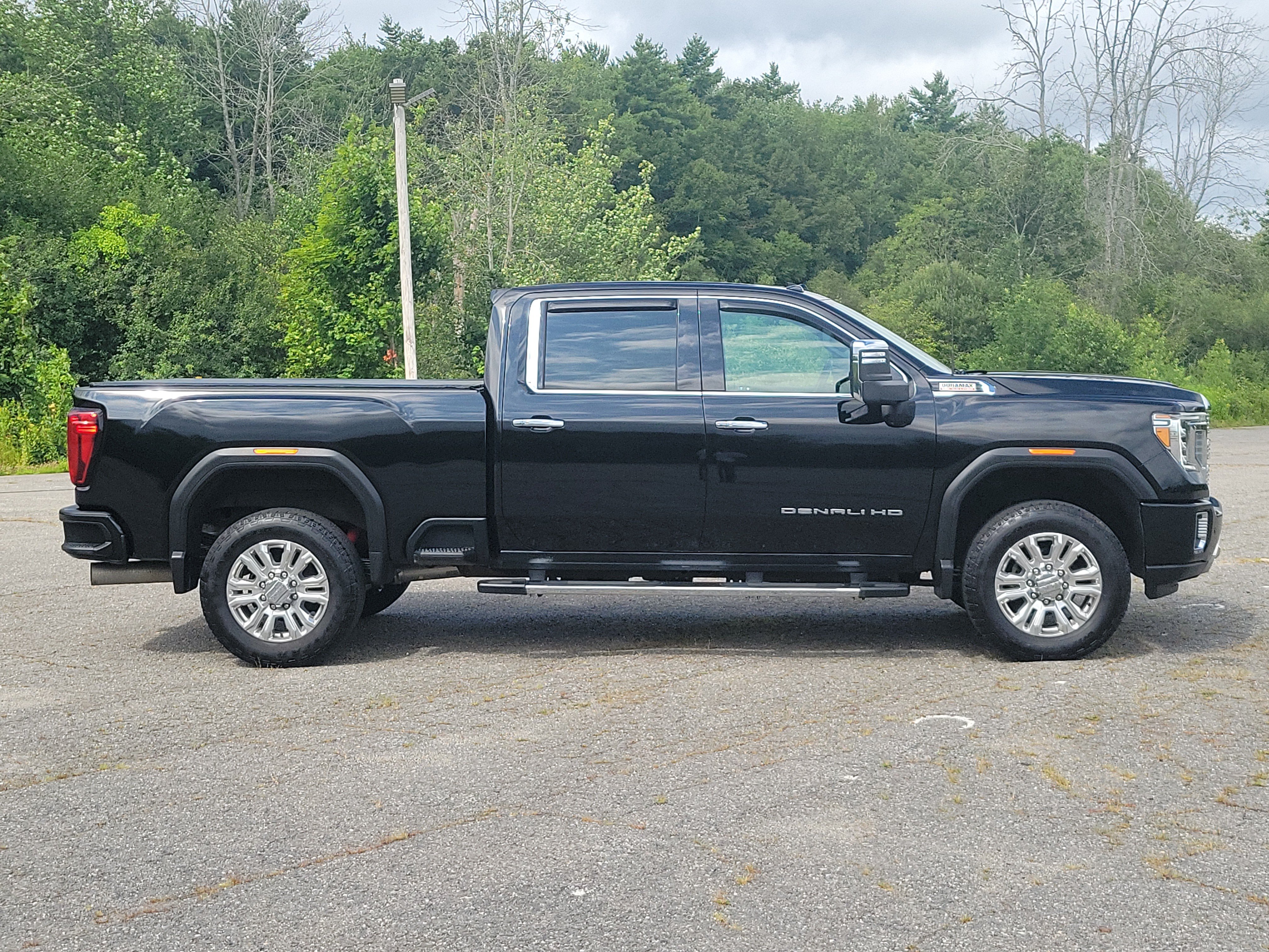 Used 2023 GMC Sierra 2500 Denali w/ Denali Ultimate Package AWD/4WD image 4