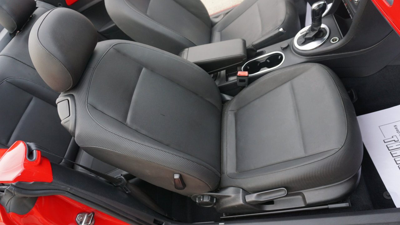 Used 2014 Volkswagen Beetle 2.5 image 15