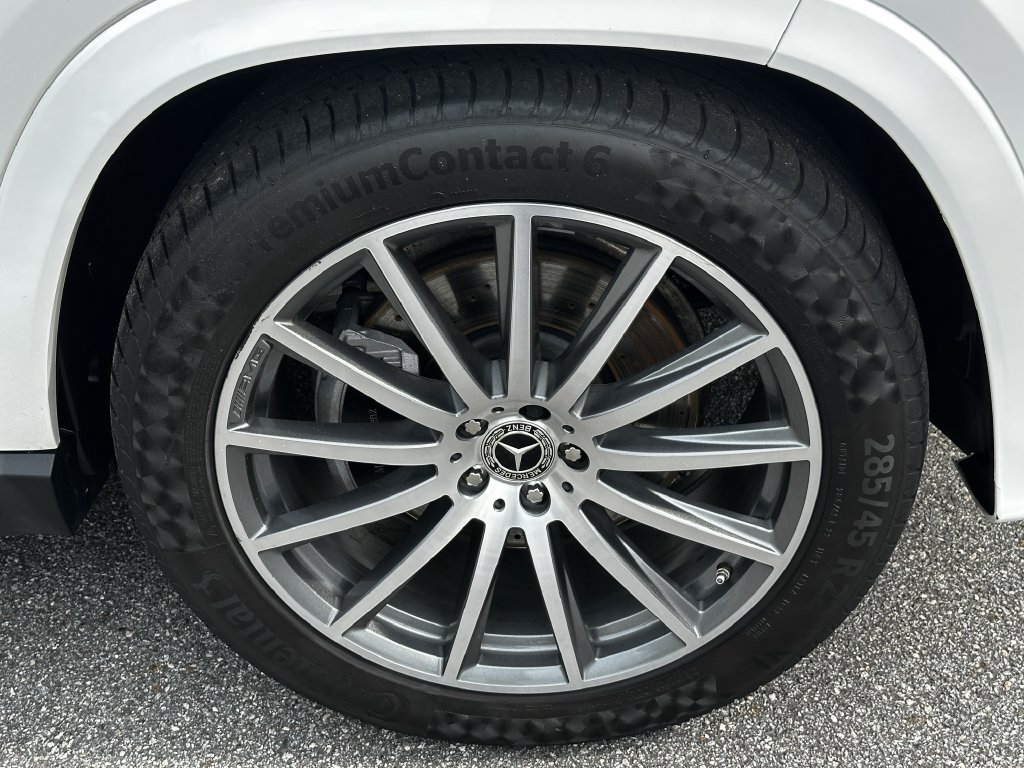 Used 2025 Mercedes-Benz GLS 450 4MATIC image 14