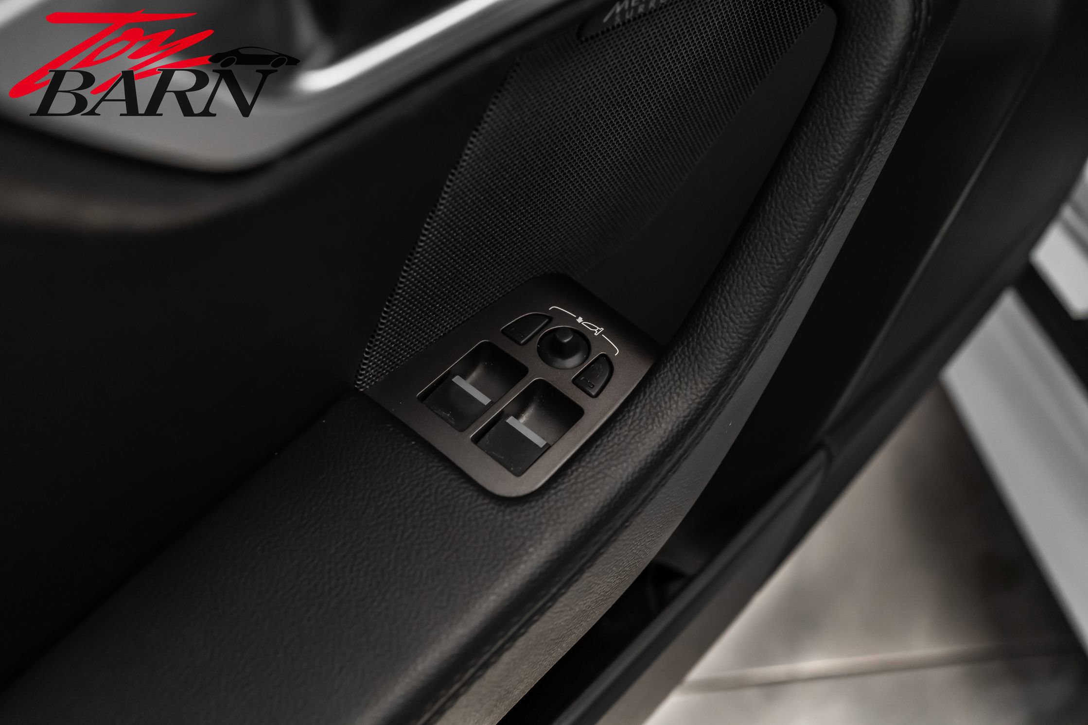 Used 2016 Jaguar F-TYPE S image 32