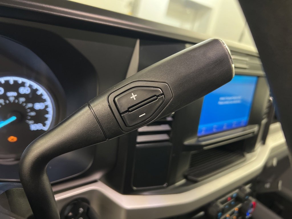 New 2025 Ford F550 4x4 Regular Cab Super Duty image 18