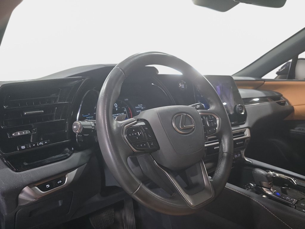 Used 2025 Lexus RX 350 FWD w/ Accessory Package (K3) image 20