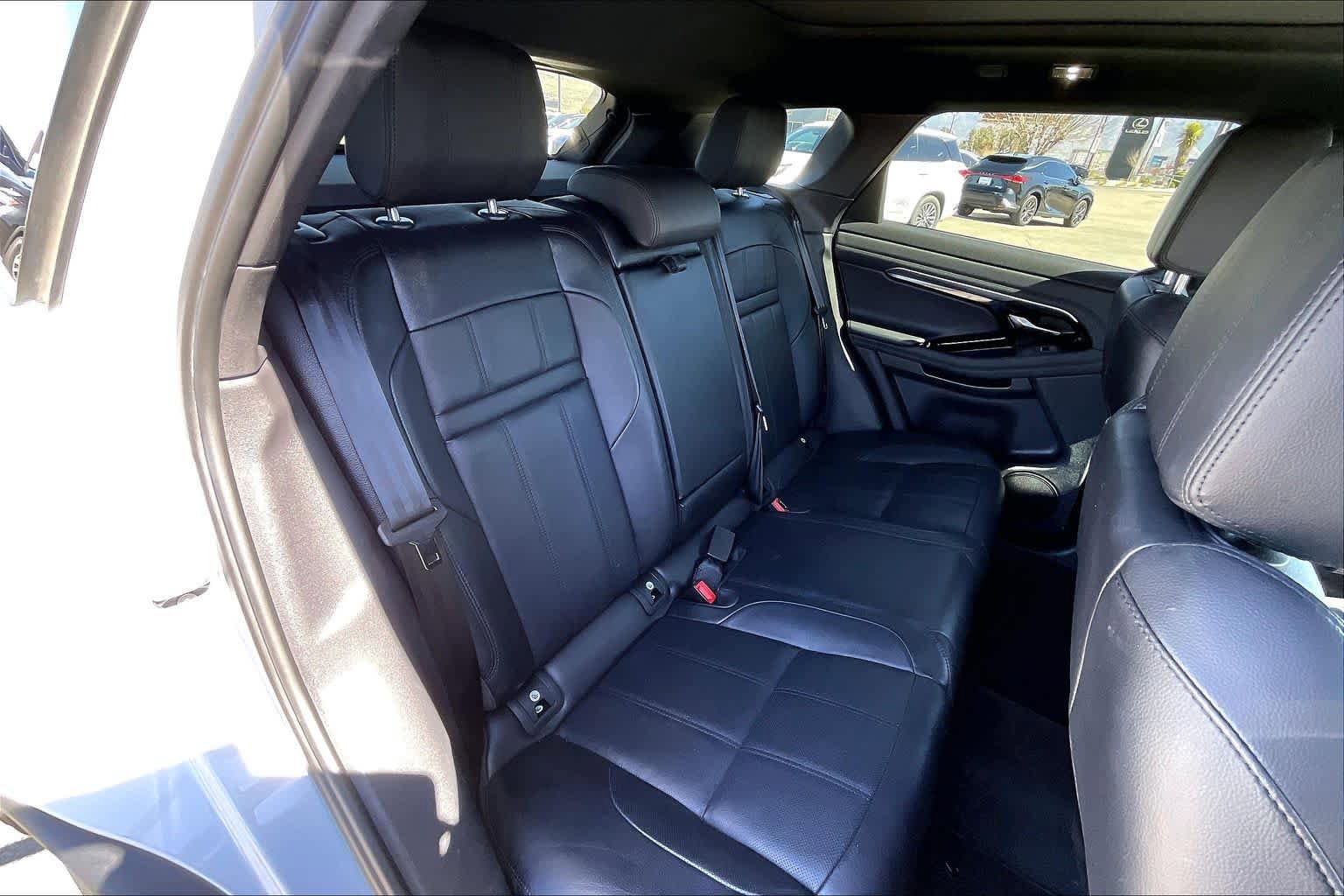 Used 2021 Land Rover Range Rover Evoque SE image 19