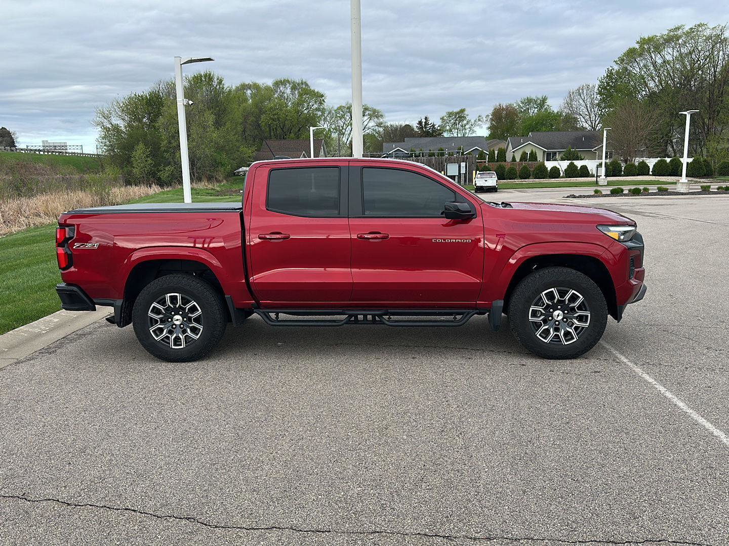 Used 2024 Chevrolet Colorado Z71 w/ Z71 Convenience Package 2 AWD/4WD image 2