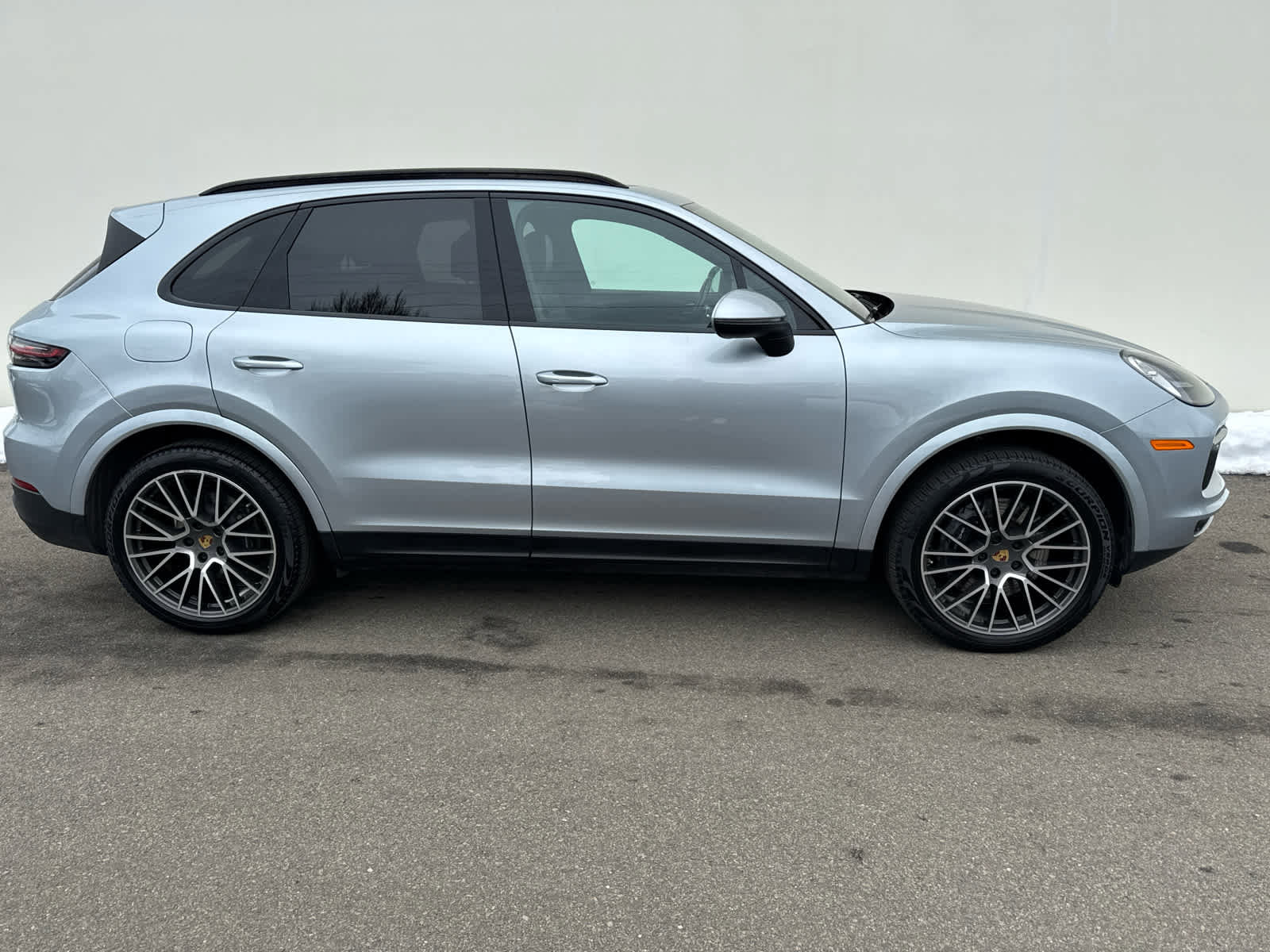 Used 2021 Porsche Cayenne image 3