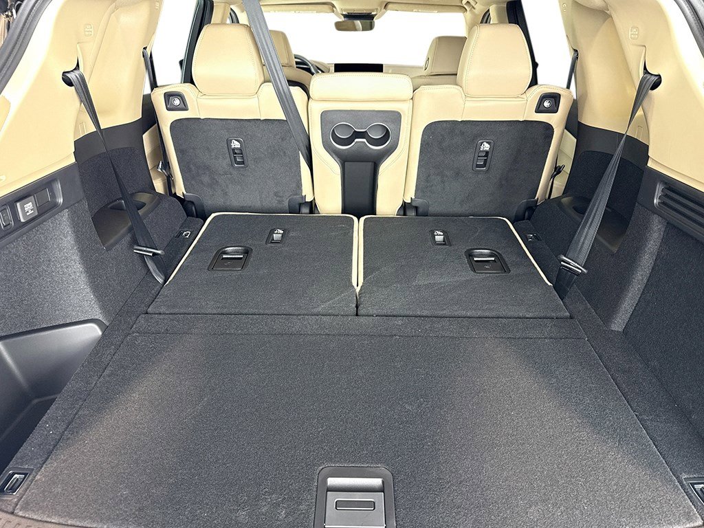 New 2026 Acura MDX SH-AWD image 32