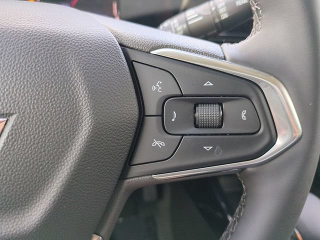 Used 2026 Chevrolet Trax ACTIV w/ Driver Confidence Package FWD image 28