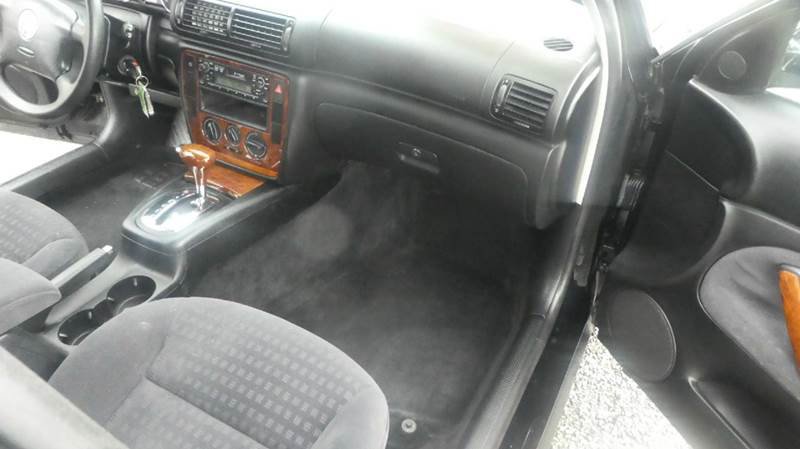 Used 2001 Volkswagen Passat GLS AWD/4WD image 16