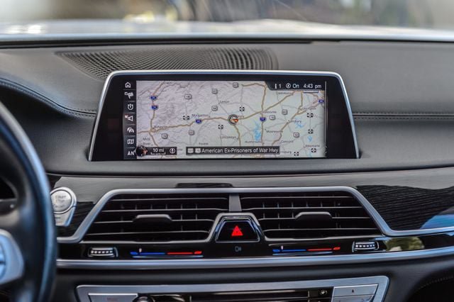 Used 2017 BMW 740i RWD image 29