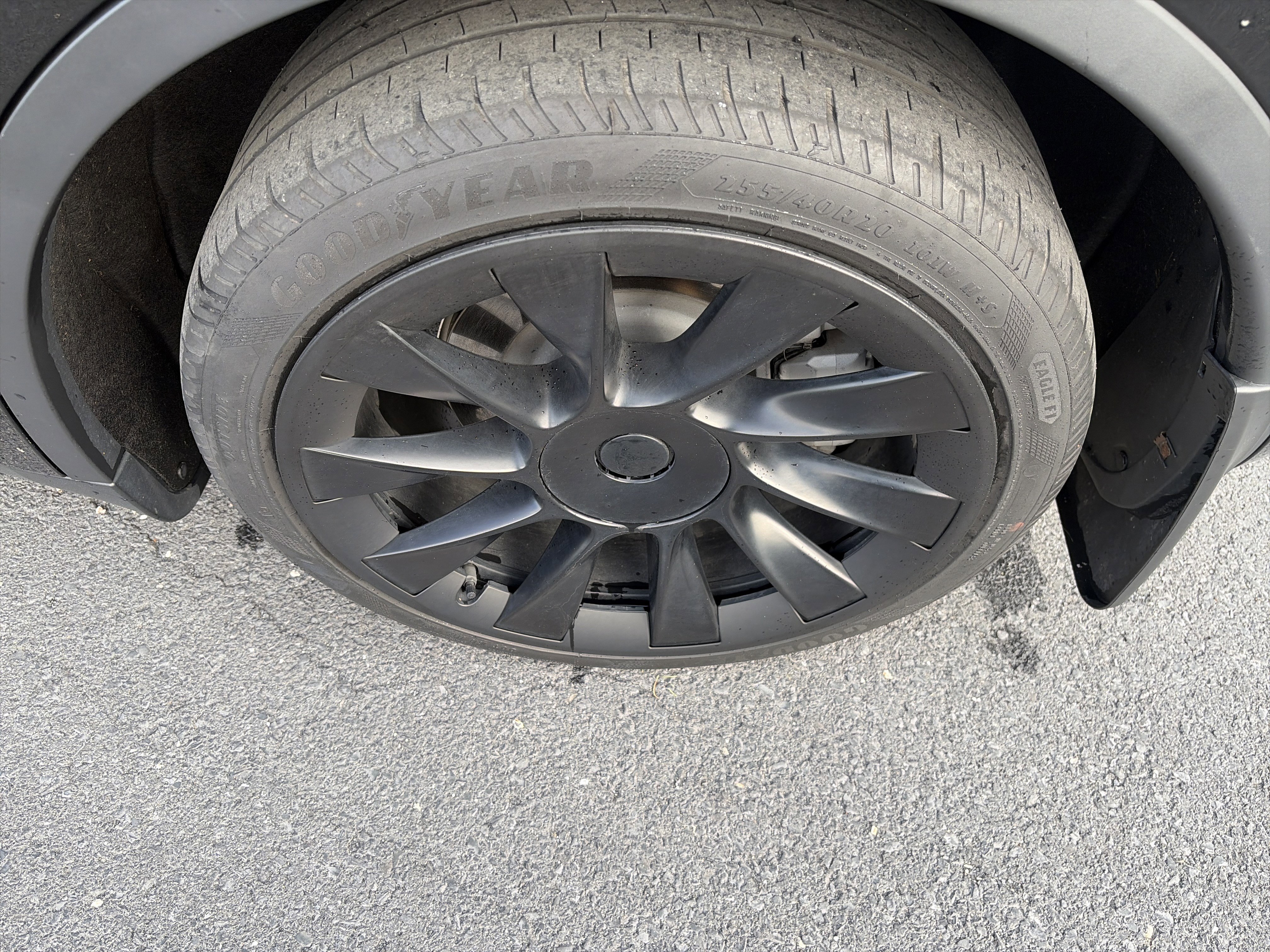 Used 2021 Tesla Model Y Long Range image 15