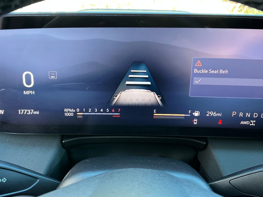 Used 2025 Buick Enclave Preferred image 15